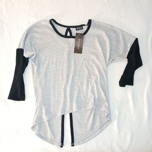 NWT Sz.M Womens Tempted Shirt